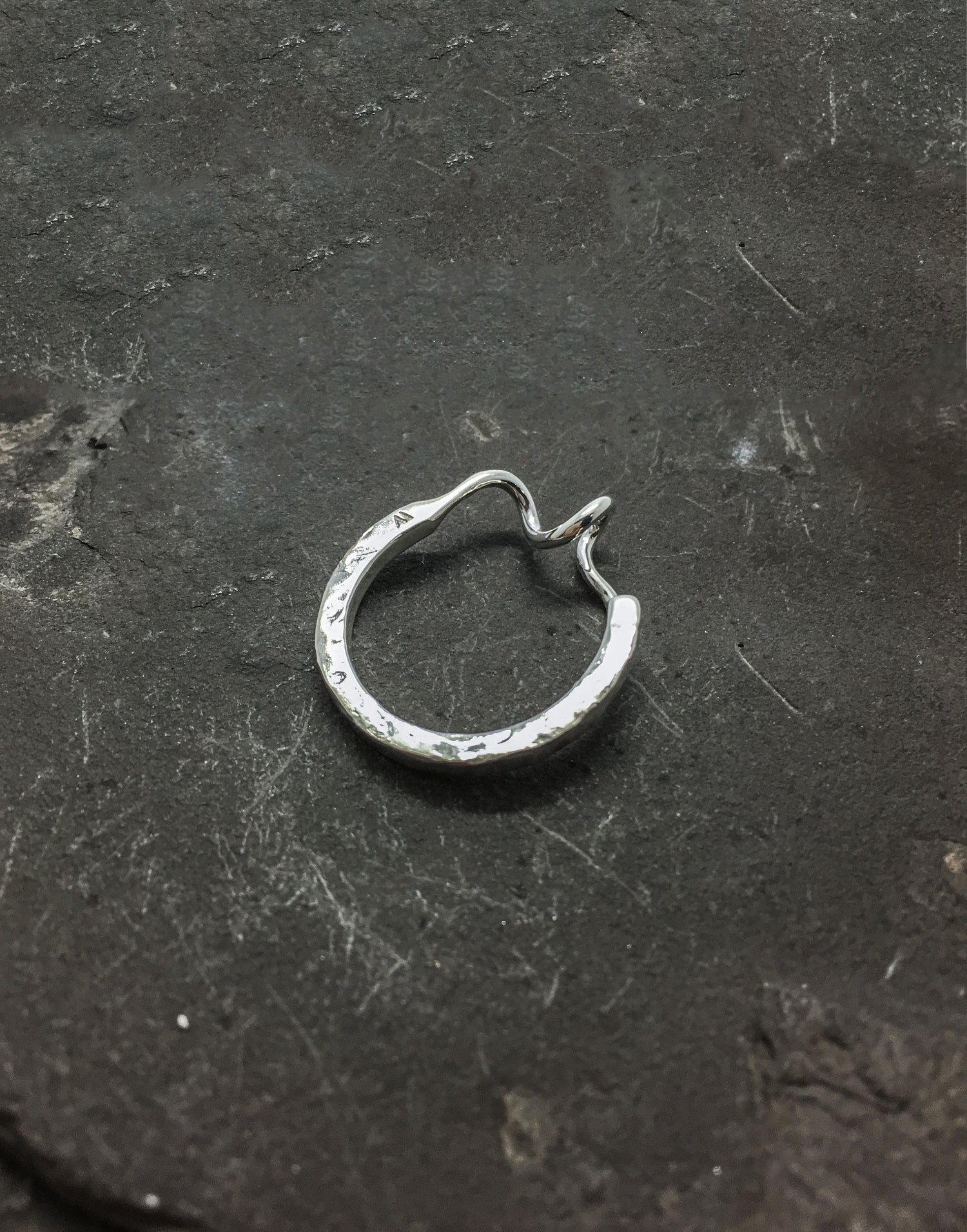 contemporary sterling silver ring